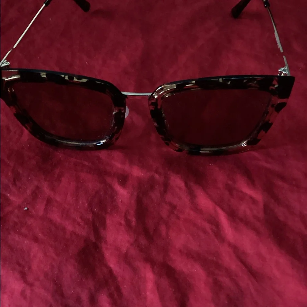 Tortoise Shell Square Sunglasses